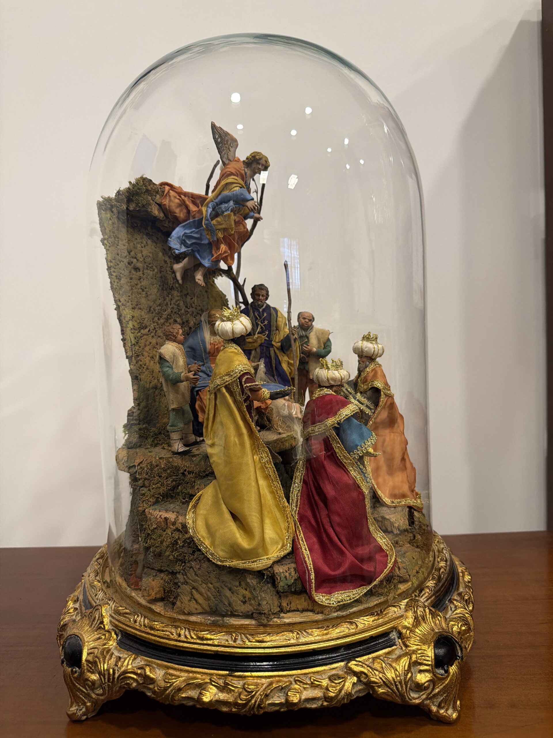 Natività 15 cm e Pastori in campana di vetro 30x45 - immagine 11